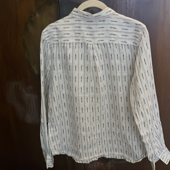 Black and white Garnet Hill button down in perfect condition - Picture 7 of 8